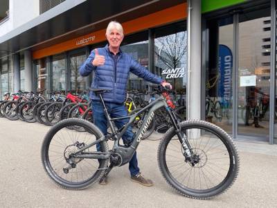 Happy E-Bike customer