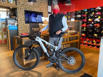 Happy E-Bike customer