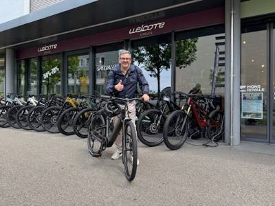 Happy E-Bike customer