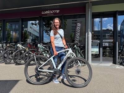 Happy Road/Gravel customer