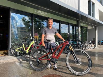 Happy E-Bike customer