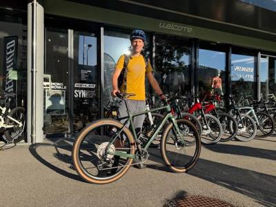 Happy Road/Gravel customer