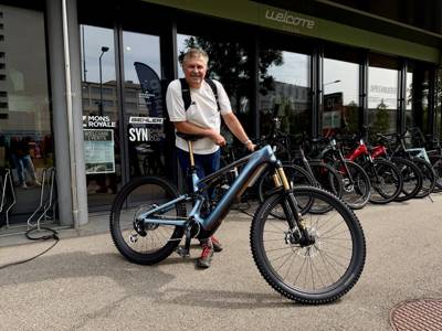 Happy E-Bike customer