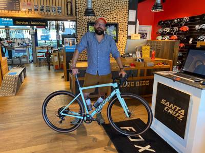 Happy Road/Gravel customer