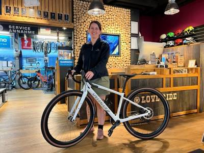 Happy Road/Gravel customer