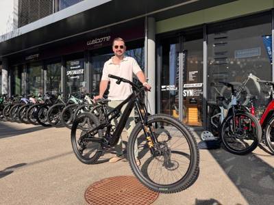 Happy E-Bike customer