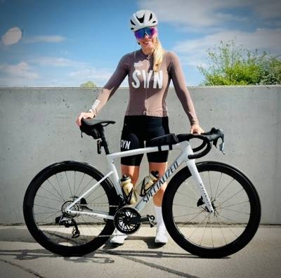 Happy Road/Gravel customer