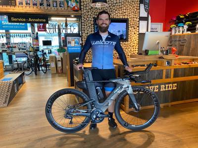 Happy Road/Gravel customer