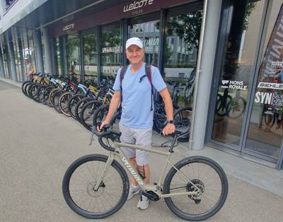 Happy E-Bike customer