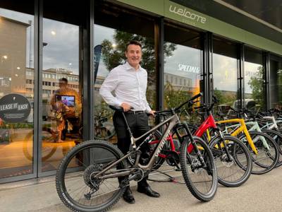 Happy E-Bike customer
