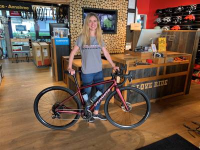 Happy Road/Gravel customer