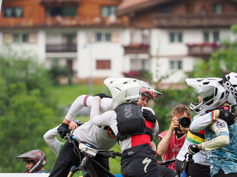 Elena Frei – Ein aufstrebendes Enduro-Talent aus der Schweiz - Bild 6