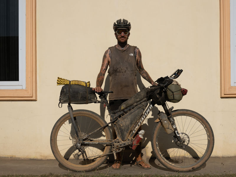 Riding Through the Mist – A 2.5 Month Bikepacking Journey Across Southeast Asia with Adrian and Sandro - Bild 3