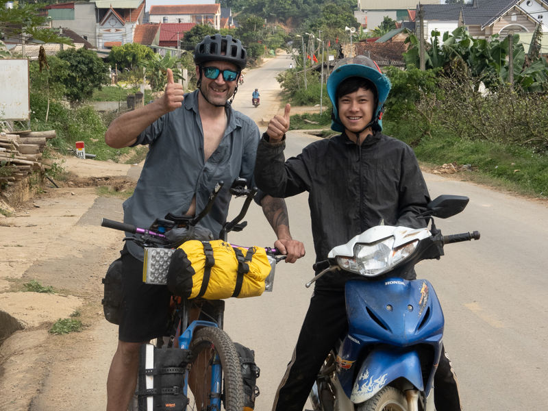 Riding Through the Mist – A 2.5 Month Bikepacking Journey Across Southeast Asia with Adrian and Sandro - Bild 9