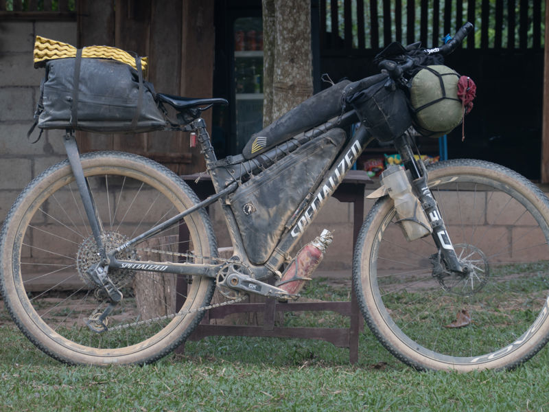 Riding Through the Mist – A 2.5 Month Bikepacking Journey Across Southeast Asia with Adrian and Sandro - Bild 5